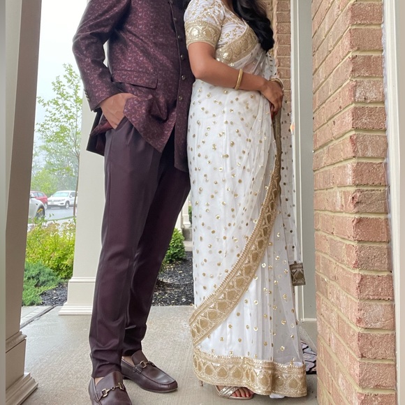 Sabyasachi inspired white and gold net saree with blouse - Picture 2 of 3